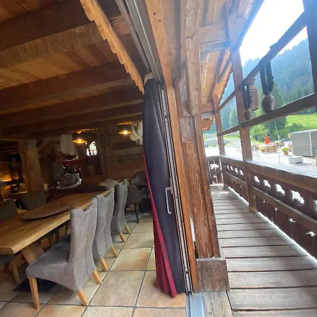 La Grange A Germaine Chalet